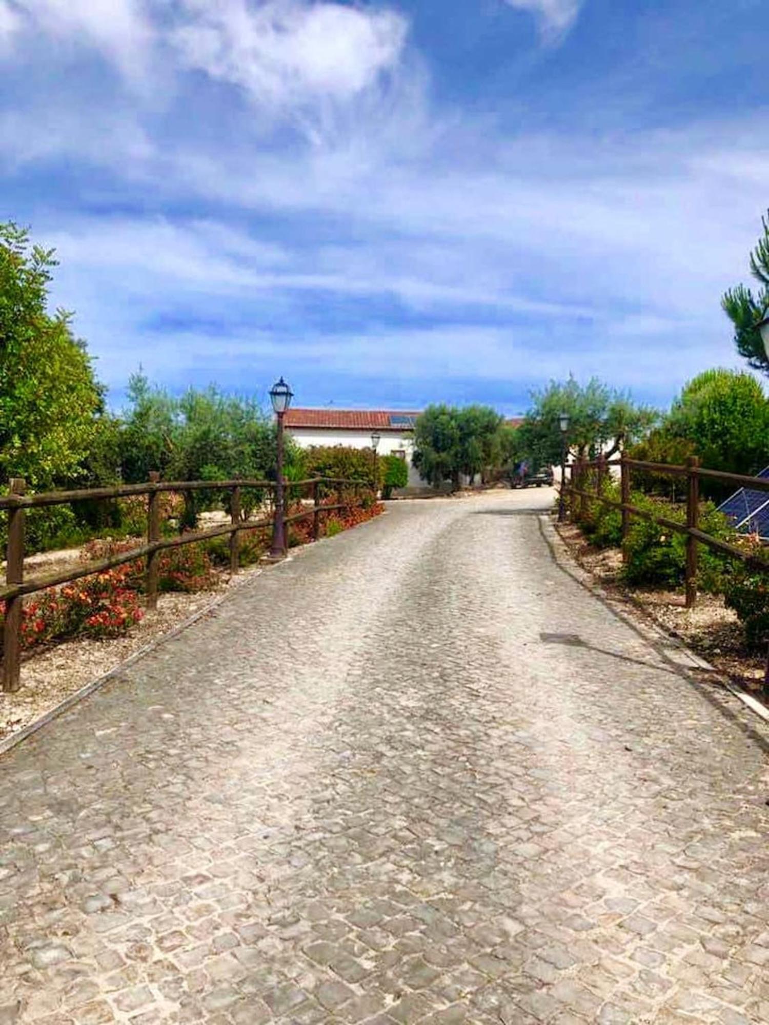 Charming Villa In Casais De Sao Bras Екстер'єр фото